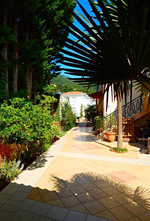 Panorama Apartments And Studios Chrysi Ammoudia Exterior photo