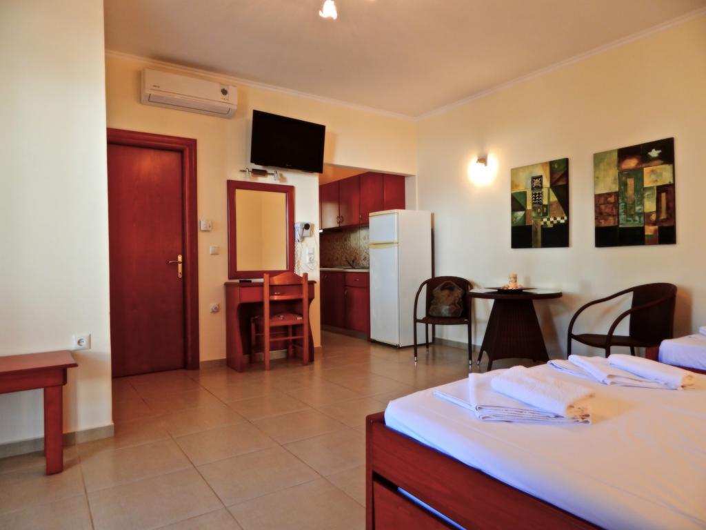 Panorama Apartments And Studios Chrysi Ammoudia Exterior photo